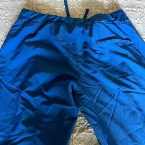 Women’s scrub set